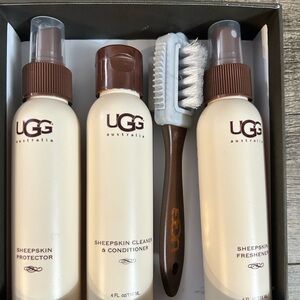 UGG sheepskin cleaner kit